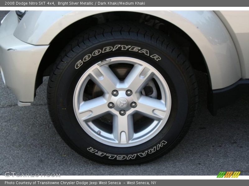 Bright Silver Metallic / Dark Khaki/Medium Khaki 2008 Dodge Nitro SXT 4x4