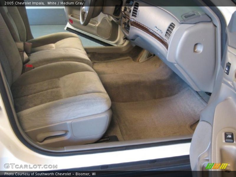 White / Medium Gray 2005 Chevrolet Impala