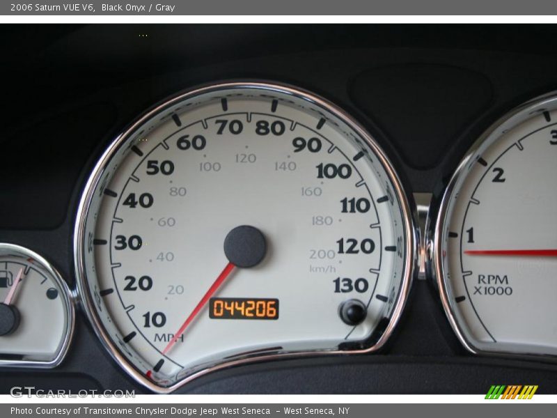 Black Onyx / Gray 2006 Saturn VUE V6