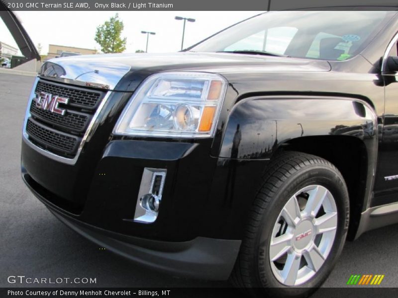 Onyx Black / Light Titanium 2010 GMC Terrain SLE AWD