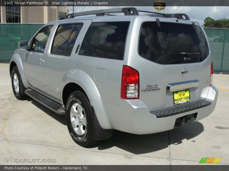 Silver Lightning Metallic / Graphite 2005 Nissan Pathfinder SE