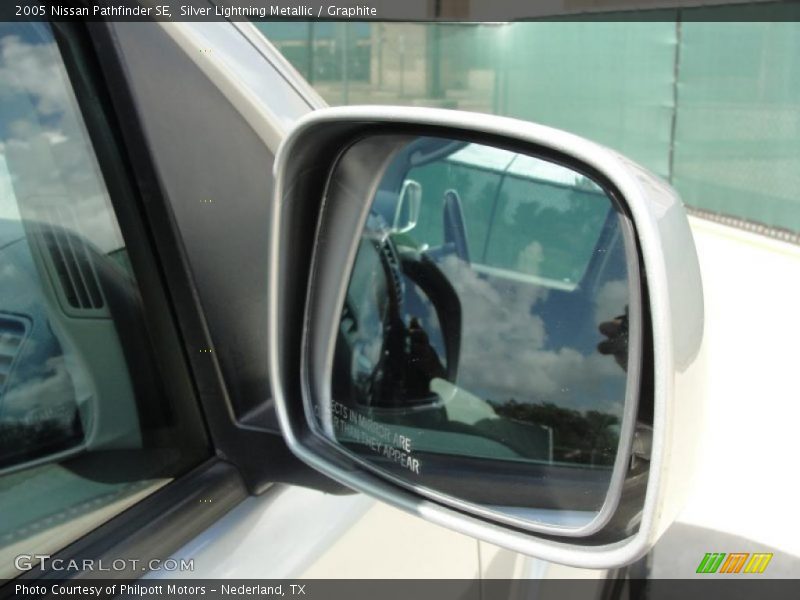 Silver Lightning Metallic / Graphite 2005 Nissan Pathfinder SE