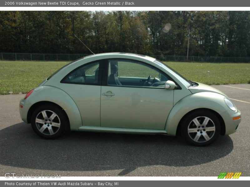 Gecko Green Metallic / Black 2006 Volkswagen New Beetle TDI Coupe