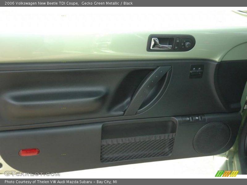 Gecko Green Metallic / Black 2006 Volkswagen New Beetle TDI Coupe