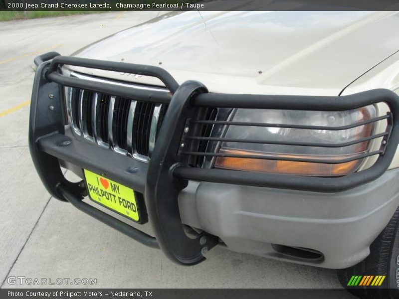 Champagne Pearlcoat / Taupe 2000 Jeep Grand Cherokee Laredo