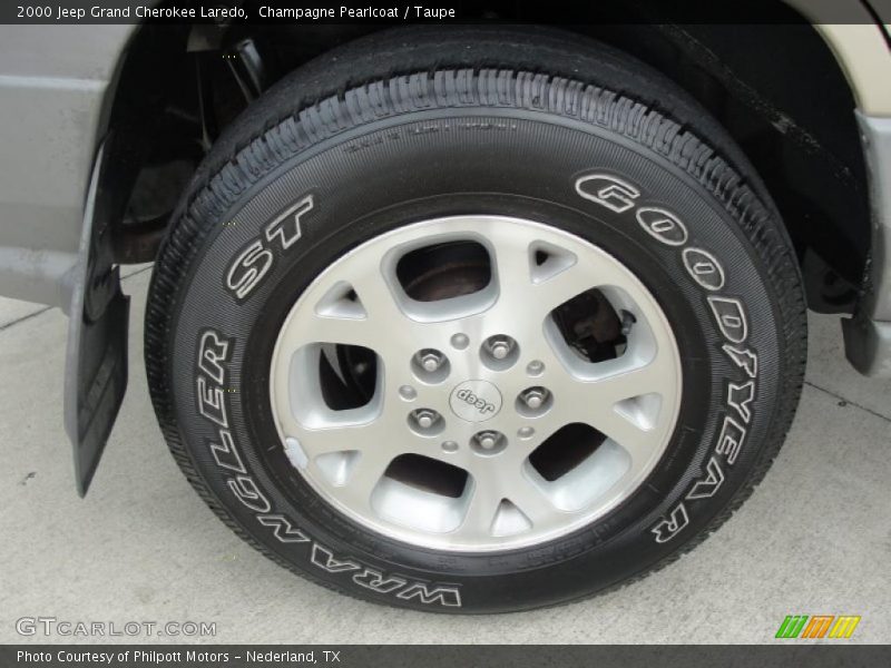 Champagne Pearlcoat / Taupe 2000 Jeep Grand Cherokee Laredo