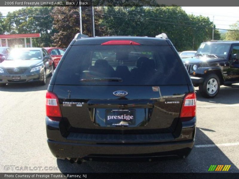 Black / Black 2006 Ford Freestyle Limited AWD