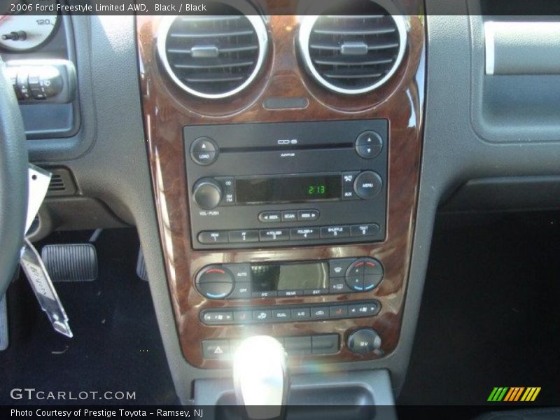 Black / Black 2006 Ford Freestyle Limited AWD