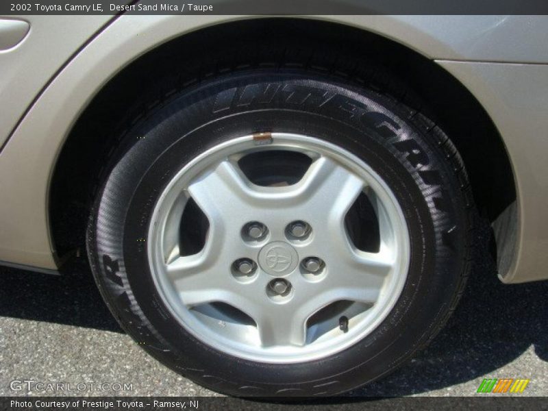 Desert Sand Mica / Taupe 2002 Toyota Camry LE
