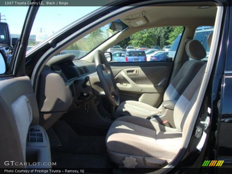 Black / Beige 1997 Toyota Camry LE