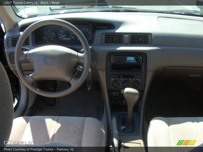 Black / Beige 1997 Toyota Camry LE