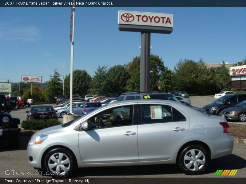 Silver Streak Mica / Dark Charcoal 2007 Toyota Yaris Sedan