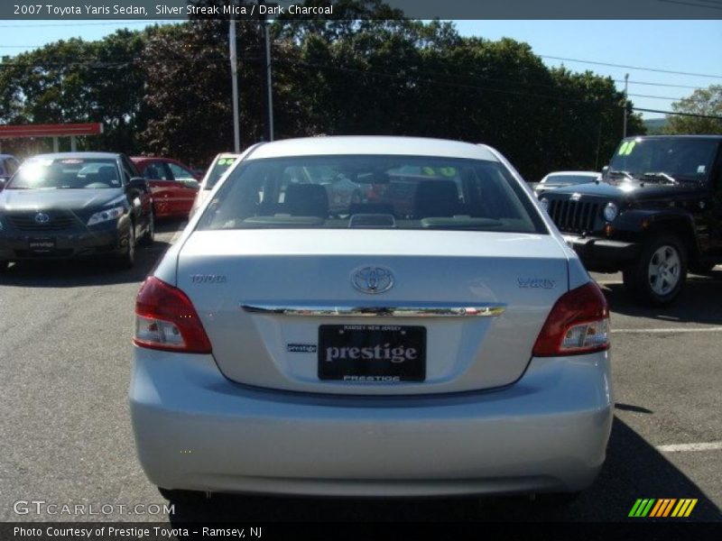 Silver Streak Mica / Dark Charcoal 2007 Toyota Yaris Sedan