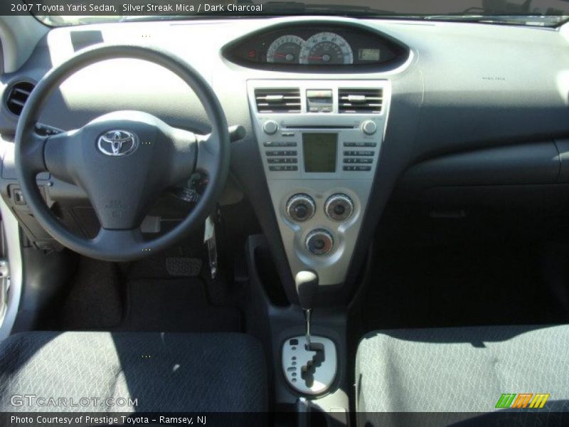 Silver Streak Mica / Dark Charcoal 2007 Toyota Yaris Sedan
