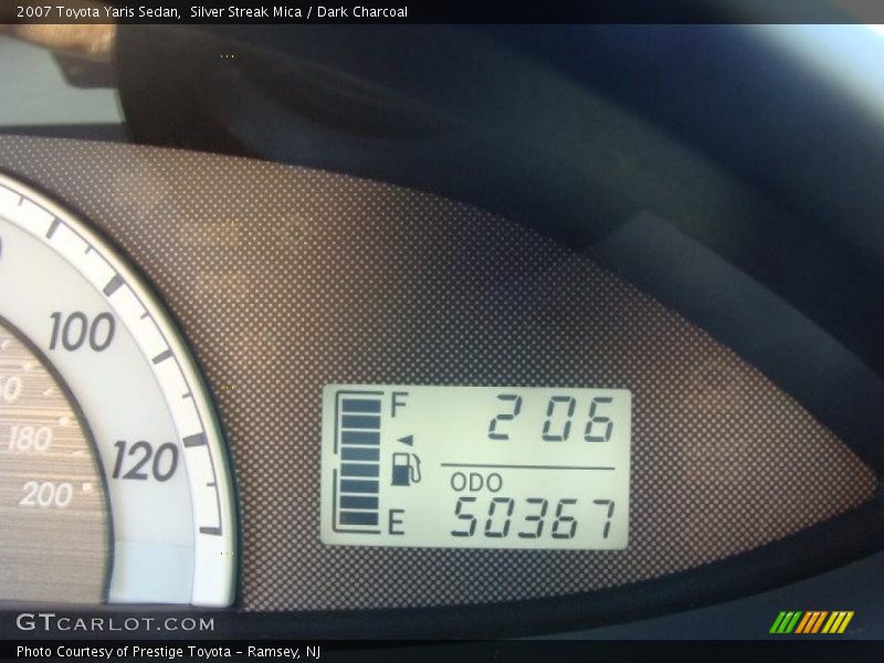 Silver Streak Mica / Dark Charcoal 2007 Toyota Yaris Sedan