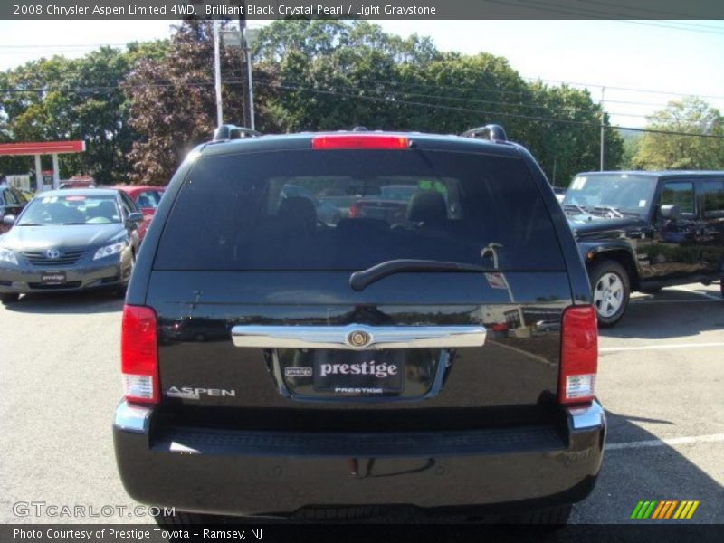 Brilliant Black Crystal Pearl / Light Graystone 2008 Chrysler Aspen Limited 4WD