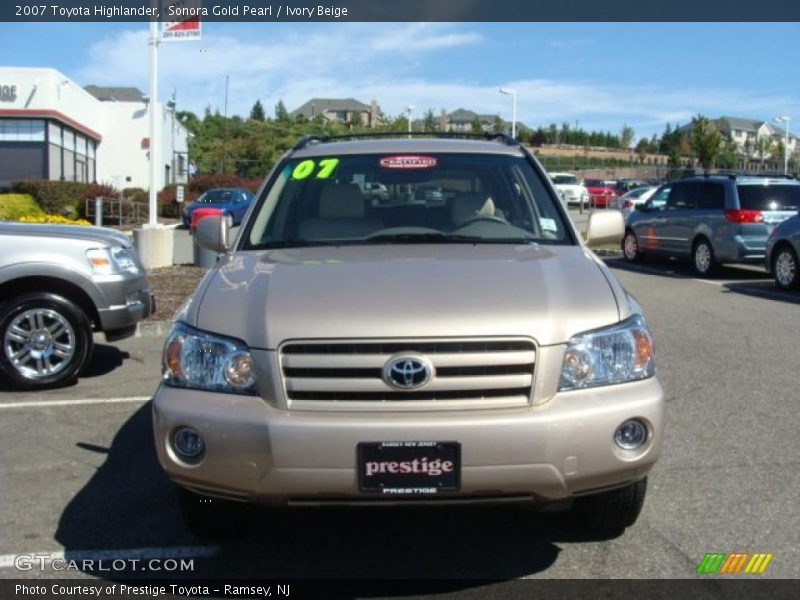 Sonora Gold Pearl / Ivory Beige 2007 Toyota Highlander