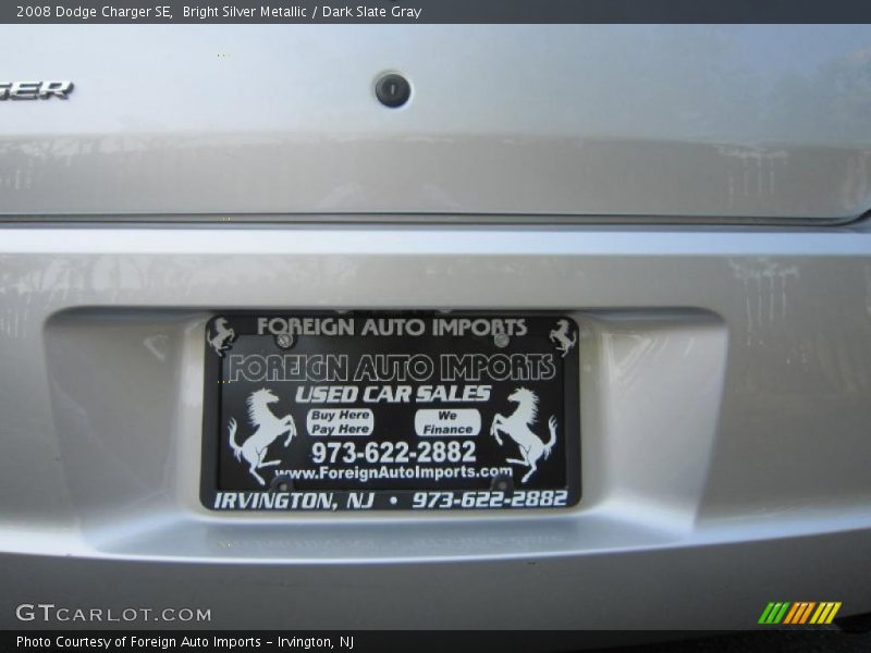 Bright Silver Metallic / Dark Slate Gray 2008 Dodge Charger SE