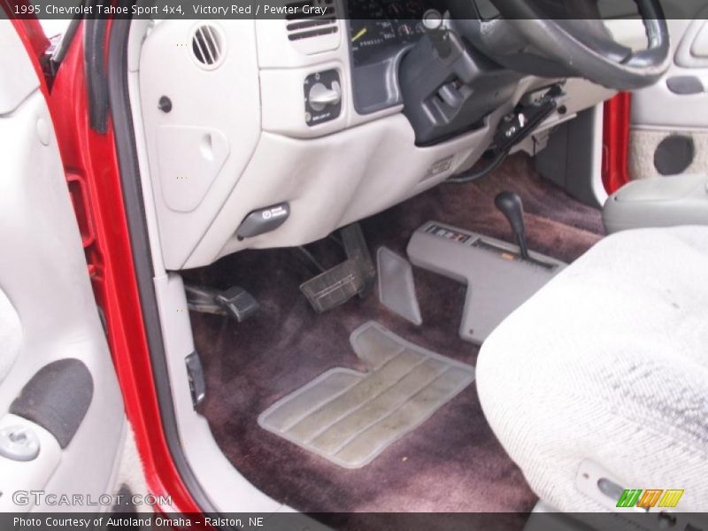 Victory Red / Pewter Gray 1995 Chevrolet Tahoe Sport 4x4