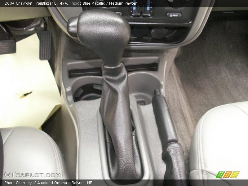 Indigo Blue Metallic / Medium Pewter 2004 Chevrolet TrailBlazer LT 4x4
