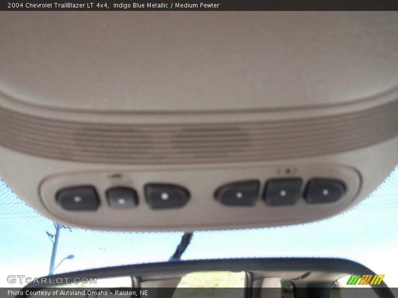 Indigo Blue Metallic / Medium Pewter 2004 Chevrolet TrailBlazer LT 4x4