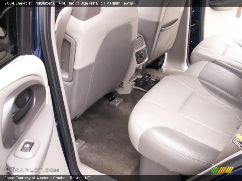 Indigo Blue Metallic / Medium Pewter 2004 Chevrolet TrailBlazer LT 4x4