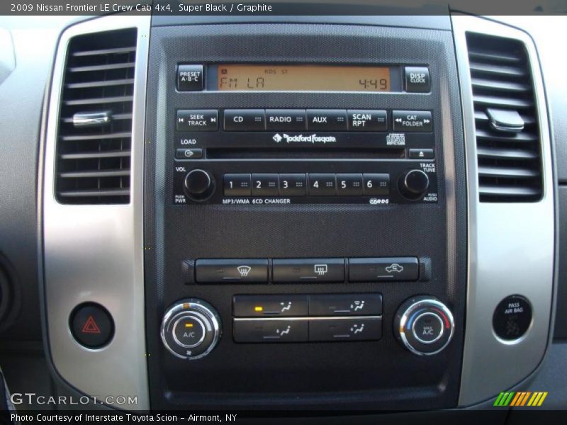 Super Black / Graphite 2009 Nissan Frontier LE Crew Cab 4x4