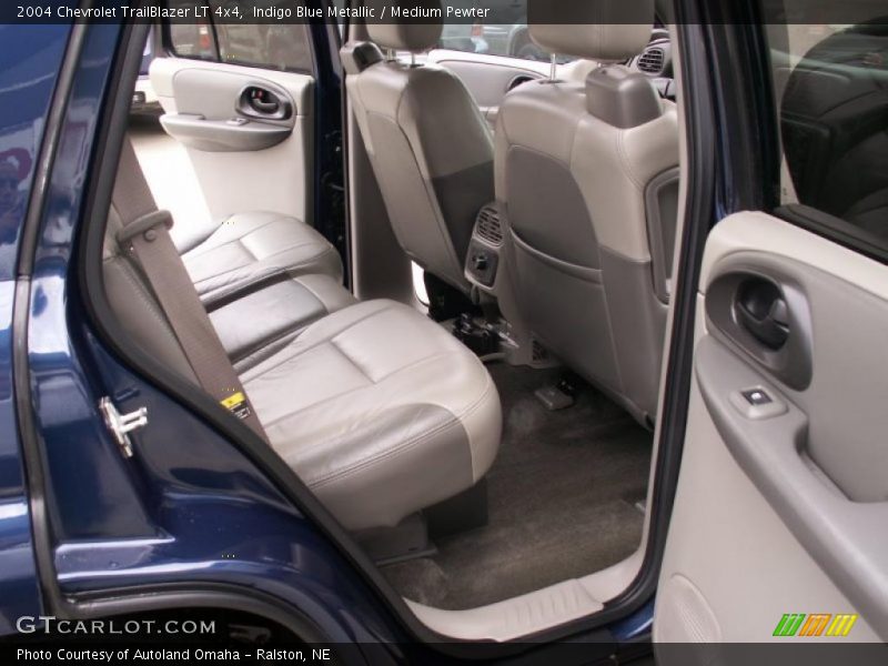 Indigo Blue Metallic / Medium Pewter 2004 Chevrolet TrailBlazer LT 4x4