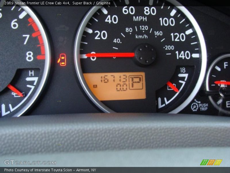 Super Black / Graphite 2009 Nissan Frontier LE Crew Cab 4x4
