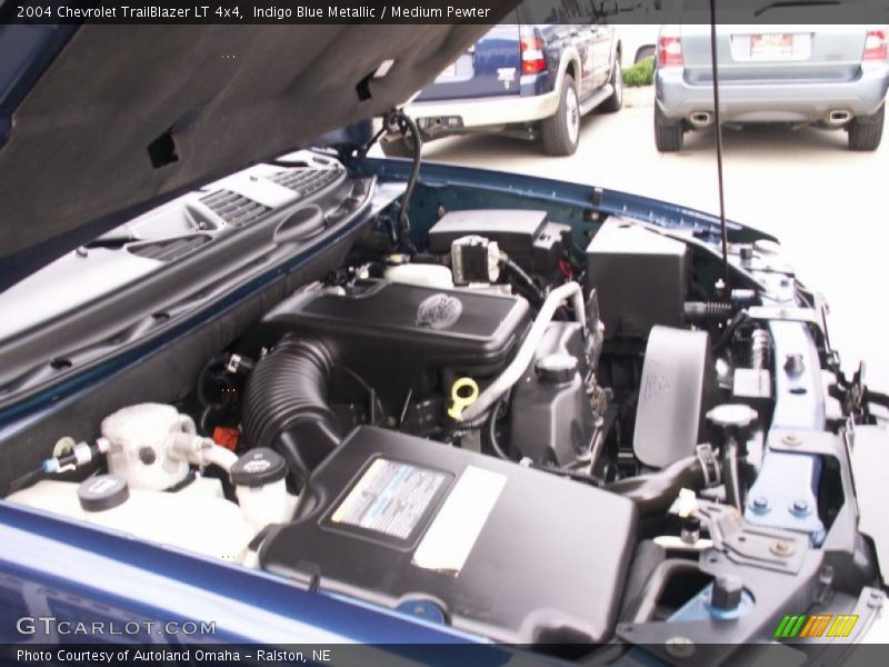 Indigo Blue Metallic / Medium Pewter 2004 Chevrolet TrailBlazer LT 4x4