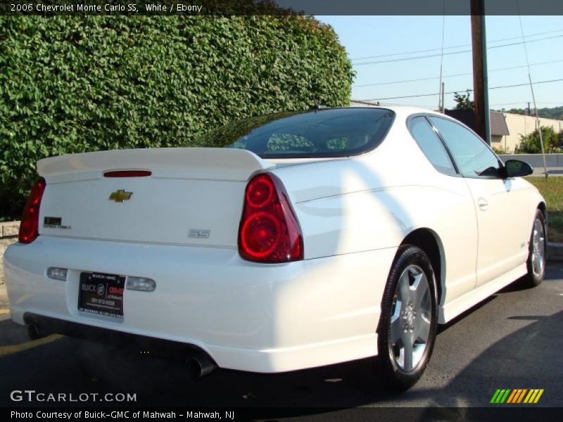 White / Ebony 2006 Chevrolet Monte Carlo SS