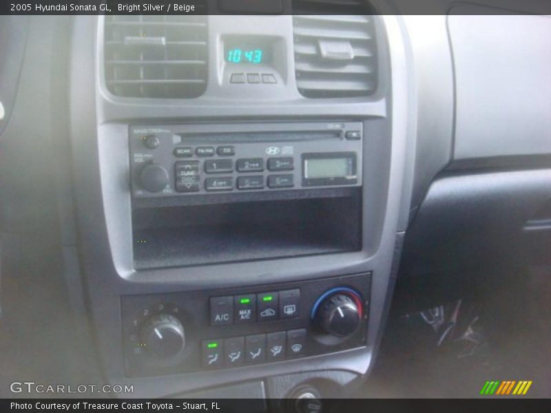 Bright Silver / Beige 2005 Hyundai Sonata GL