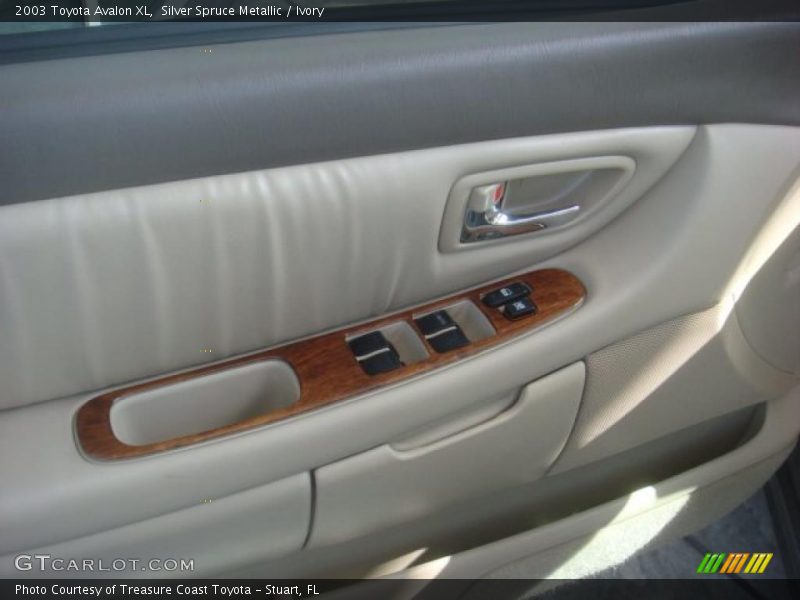 Silver Spruce Metallic / Ivory 2003 Toyota Avalon XL