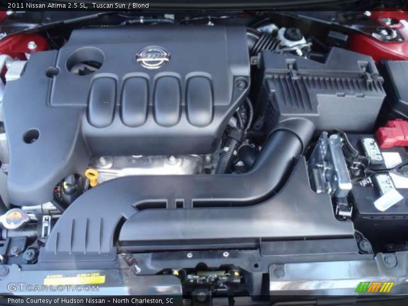 Tuscan Sun / Blond 2011 Nissan Altima 2.5 SL