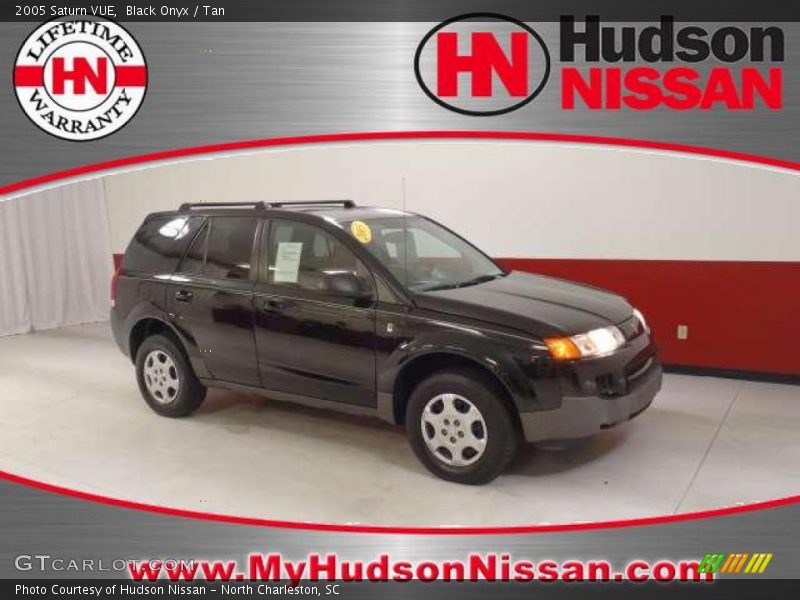 Black Onyx / Tan 2005 Saturn VUE