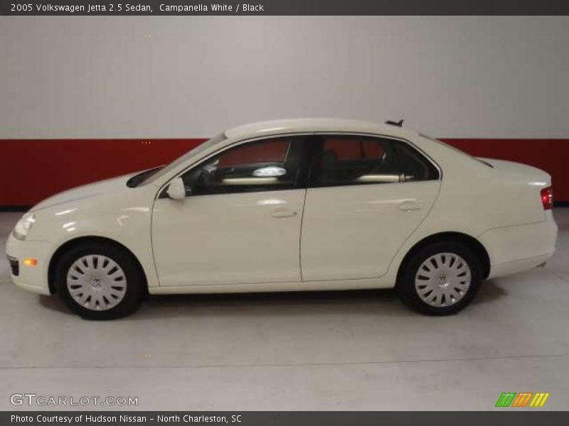 Campanella White / Black 2005 Volkswagen Jetta 2.5 Sedan