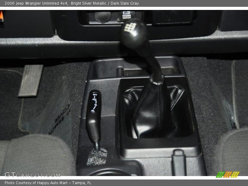 Bright Silver Metallic / Dark Slate Gray 2006 Jeep Wrangler Unlimited 4x4