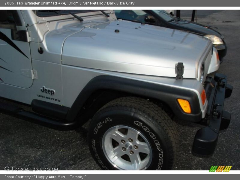 Bright Silver Metallic / Dark Slate Gray 2006 Jeep Wrangler Unlimited 4x4