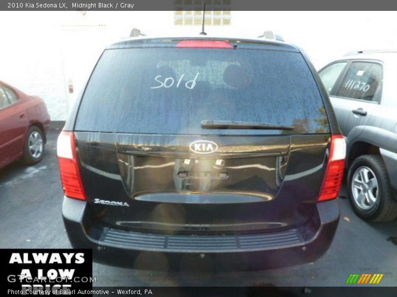 Midnight Black / Gray 2010 Kia Sedona LX