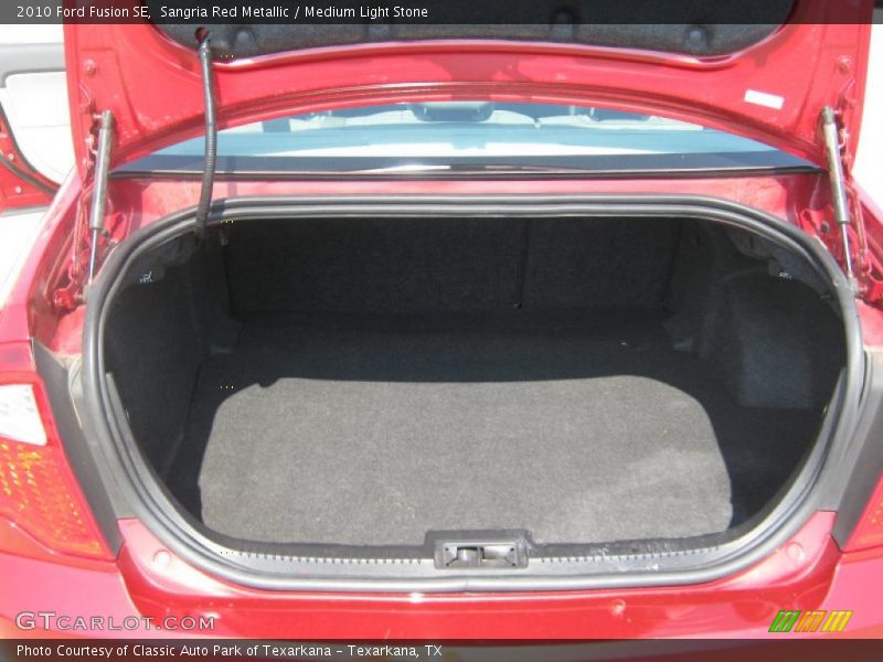 Sangria Red Metallic / Medium Light Stone 2010 Ford Fusion SE