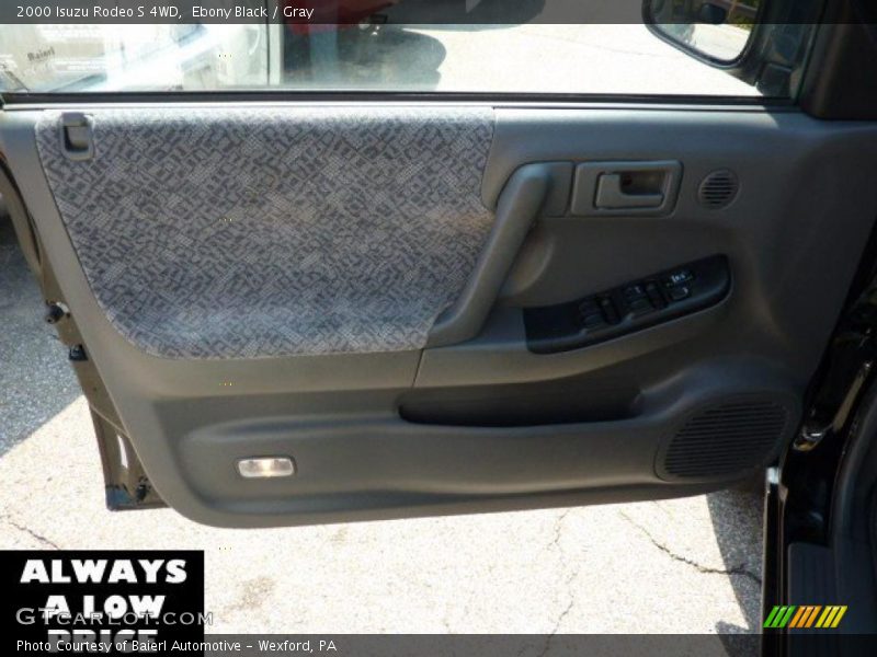 Ebony Black / Gray 2000 Isuzu Rodeo S 4WD