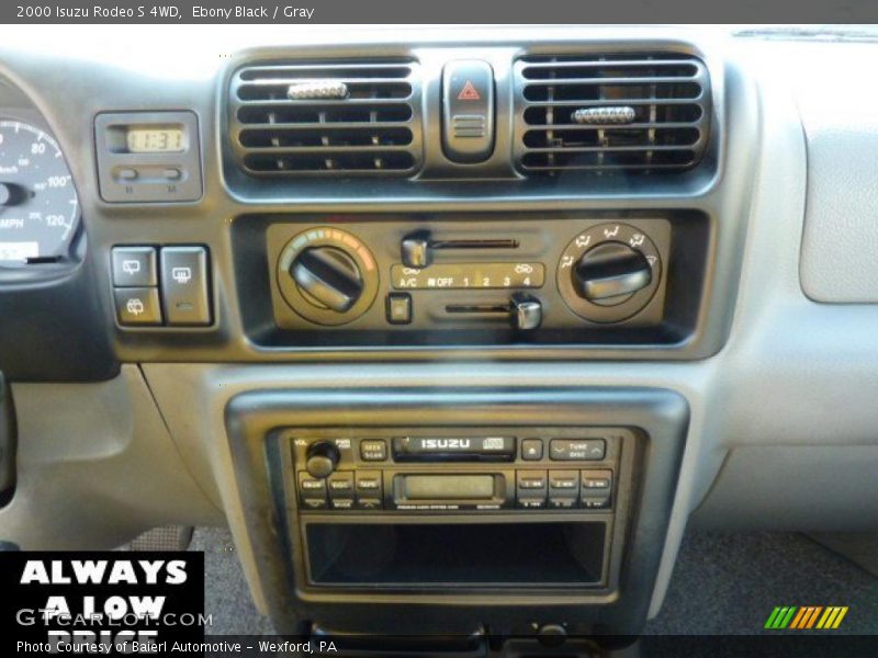 Ebony Black / Gray 2000 Isuzu Rodeo S 4WD