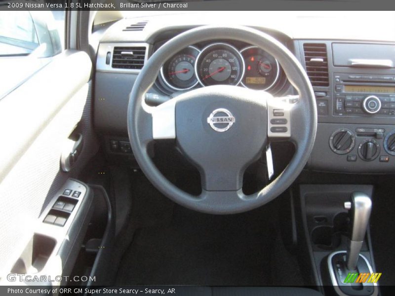 Brillant Silver / Charcoal 2009 Nissan Versa 1.8 SL Hatchback