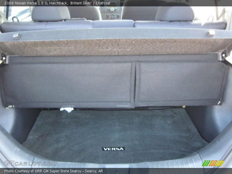 Brillant Silver / Charcoal 2009 Nissan Versa 1.8 SL Hatchback