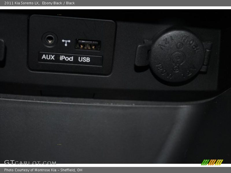 Ebony Black / Black 2011 Kia Sorento LX