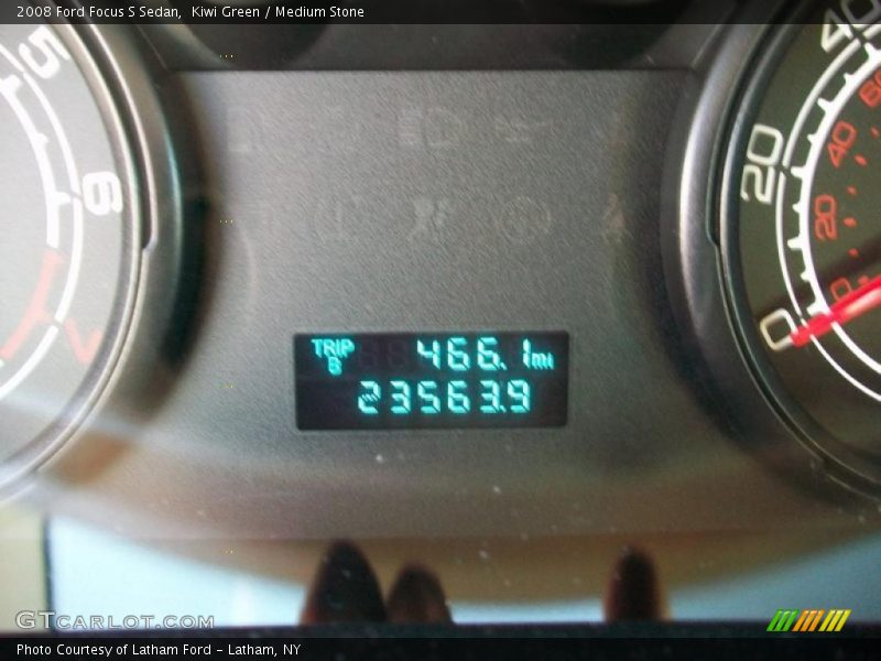 Kiwi Green / Medium Stone 2008 Ford Focus S Sedan
