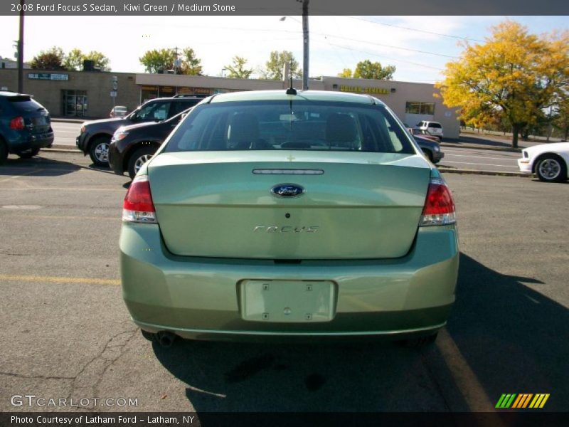 Kiwi Green / Medium Stone 2008 Ford Focus S Sedan