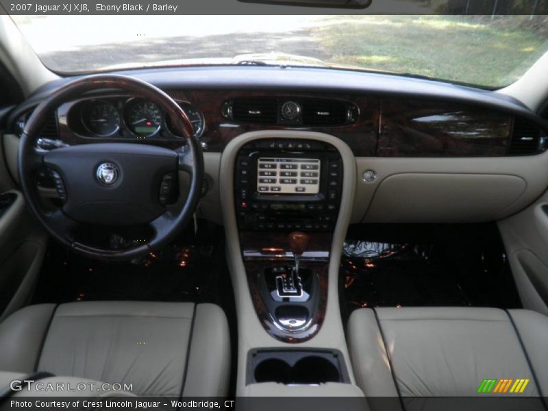 Ebony Black / Barley 2007 Jaguar XJ XJ8