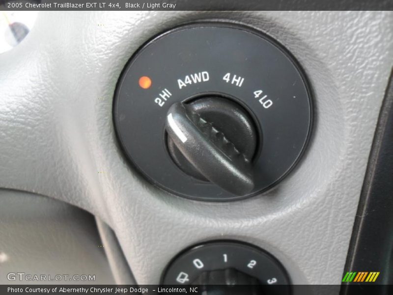 Black / Light Gray 2005 Chevrolet TrailBlazer EXT LT 4x4