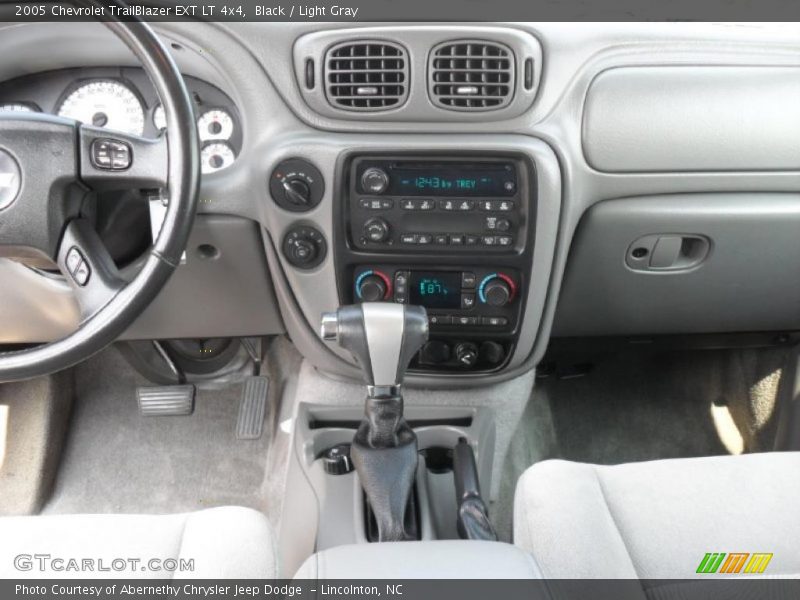 Black / Light Gray 2005 Chevrolet TrailBlazer EXT LT 4x4